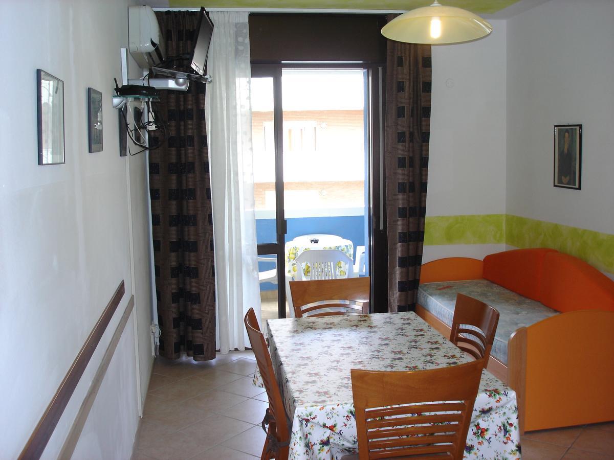 Condominio Columbus Bibione Buitenkant foto